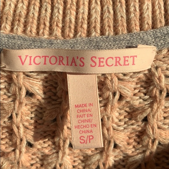 Victoria’s Secret - Picture 2 of 3